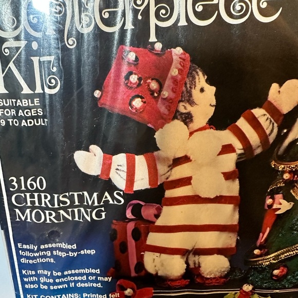 1978 Walco Christmas felt centerpiece kit - Picture 2 of 5